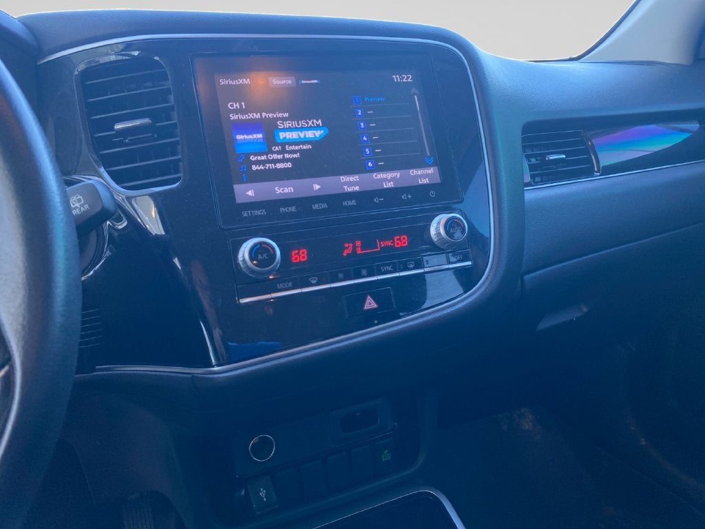 2020 Mitsubishi Outlander SE