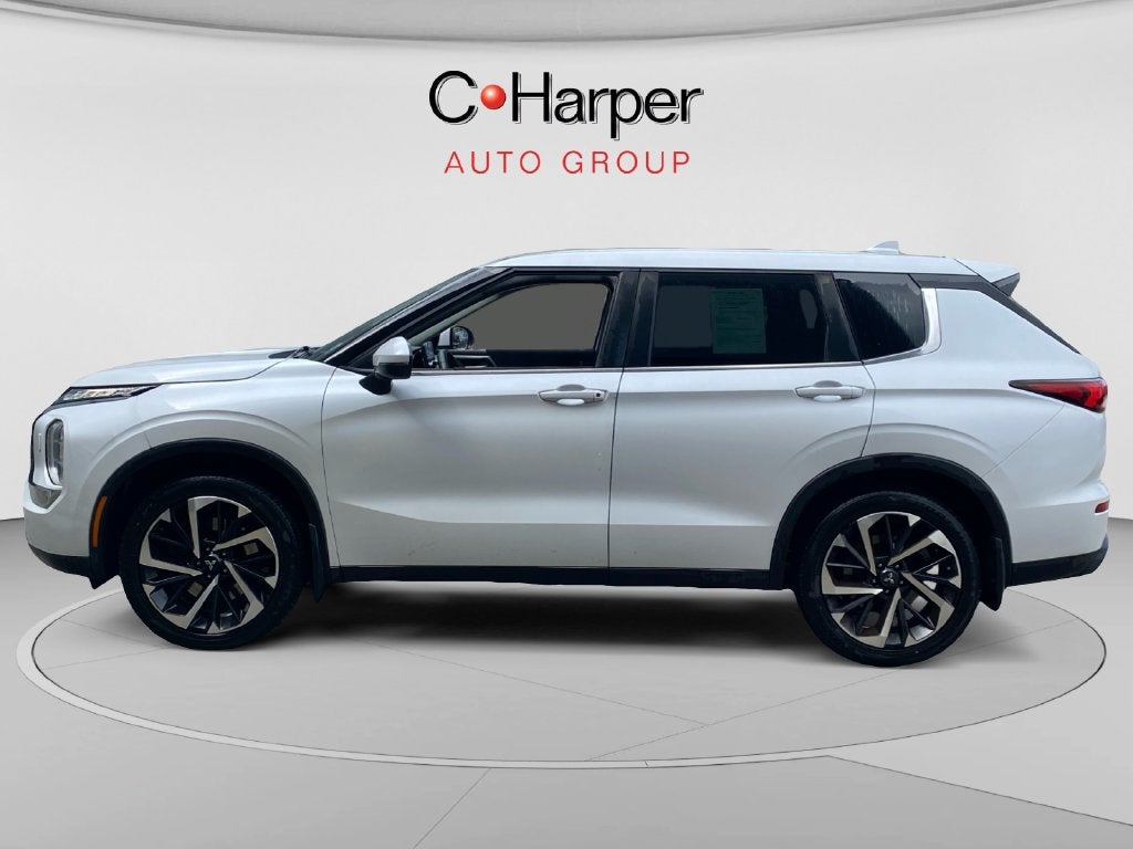 2022 Mitsubishi Outlander ES