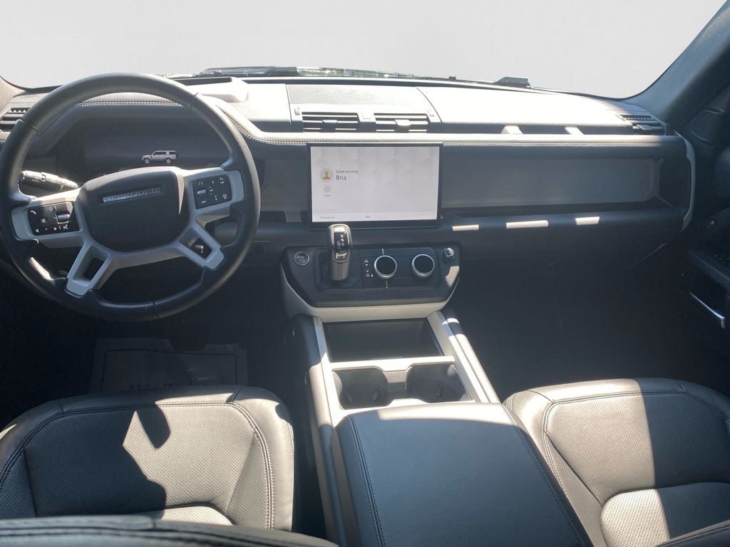 2025 Land Rover Defender 130 X-Dynamic SE
