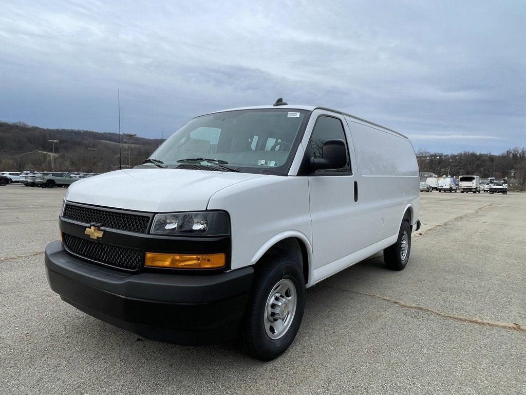2025 Chevrolet Express Cargo 2500 WT
