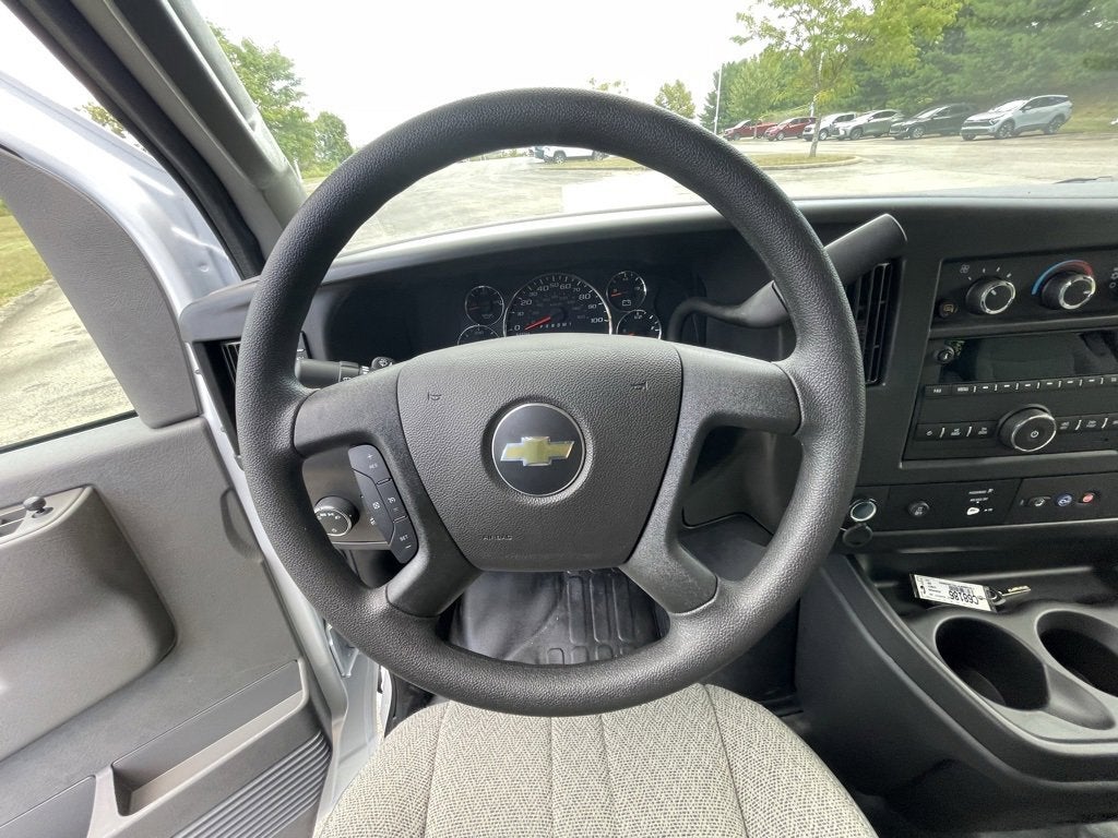 2025 Chevrolet Express Cargo 2500 WT