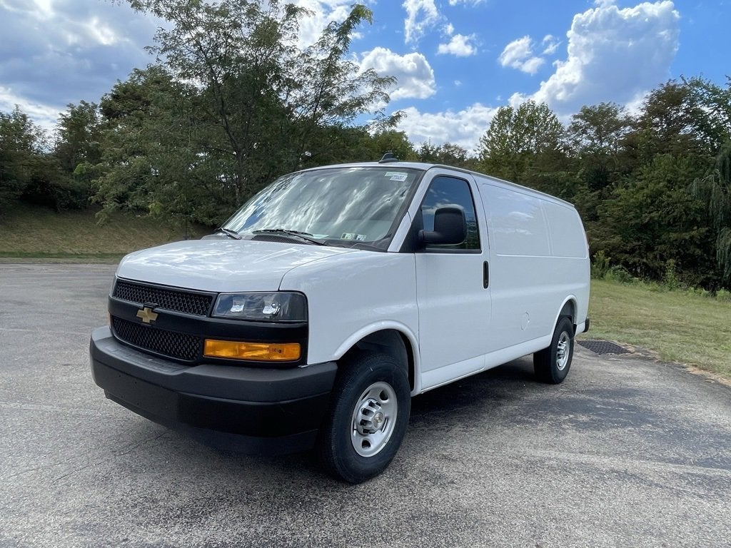 2025 Chevrolet Express Cargo 2500 WT