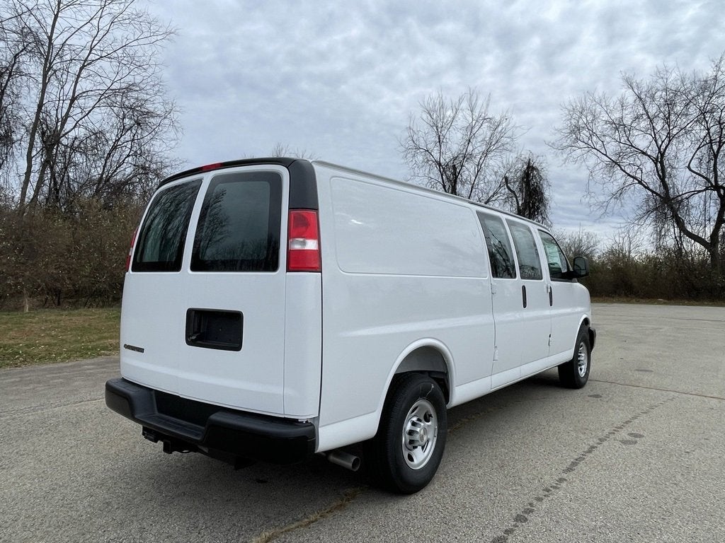2025 Chevrolet Express Cargo 2500 WT