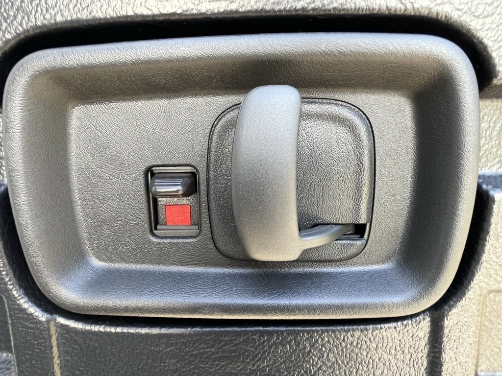 2025 Chevrolet Express Cargo 3500 WT