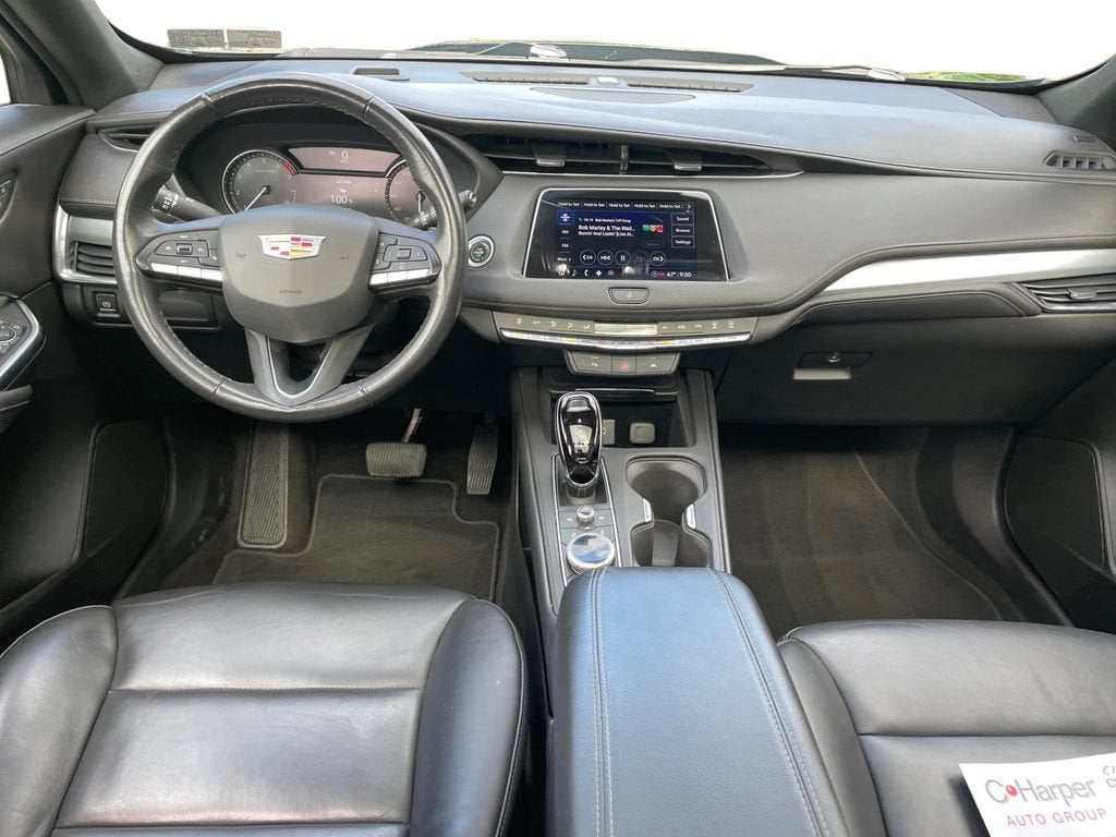 2023 Cadillac XT4 Premium Luxury
