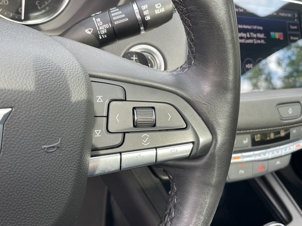 2023 Cadillac XT4 Premium Luxury