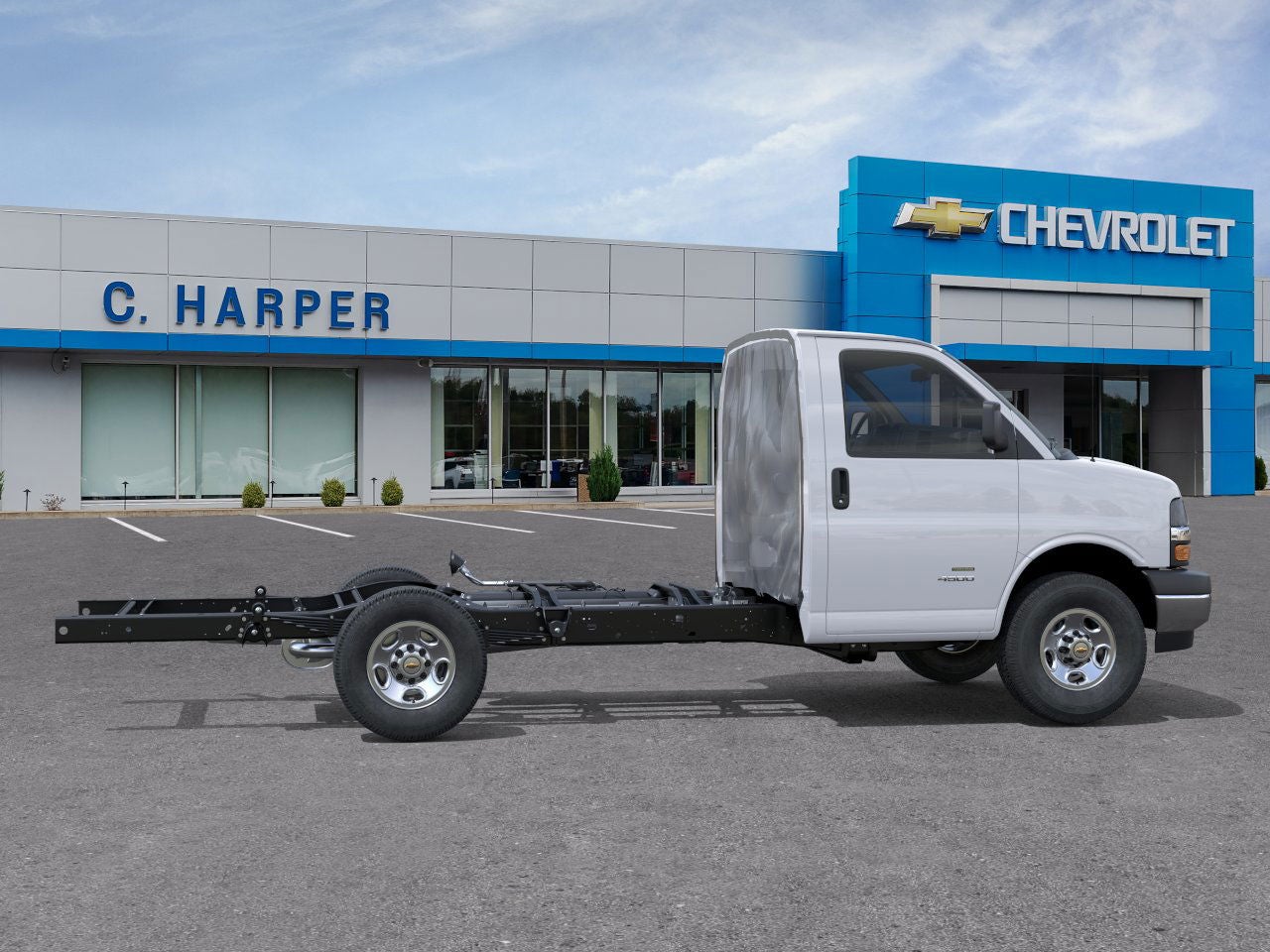 2025 Chevrolet Express Cutaway 3500 1WT