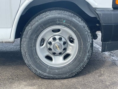 2026 Chevrolet Express Cutaway 3500 1WT