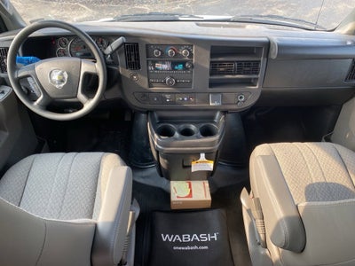 2025 Chevrolet Express Cutaway 3500 1WT