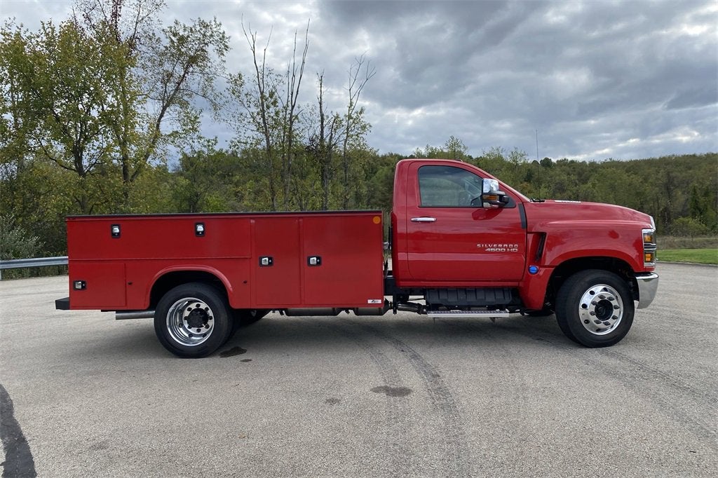 2024 Chevrolet Silverado 4500 HD LT