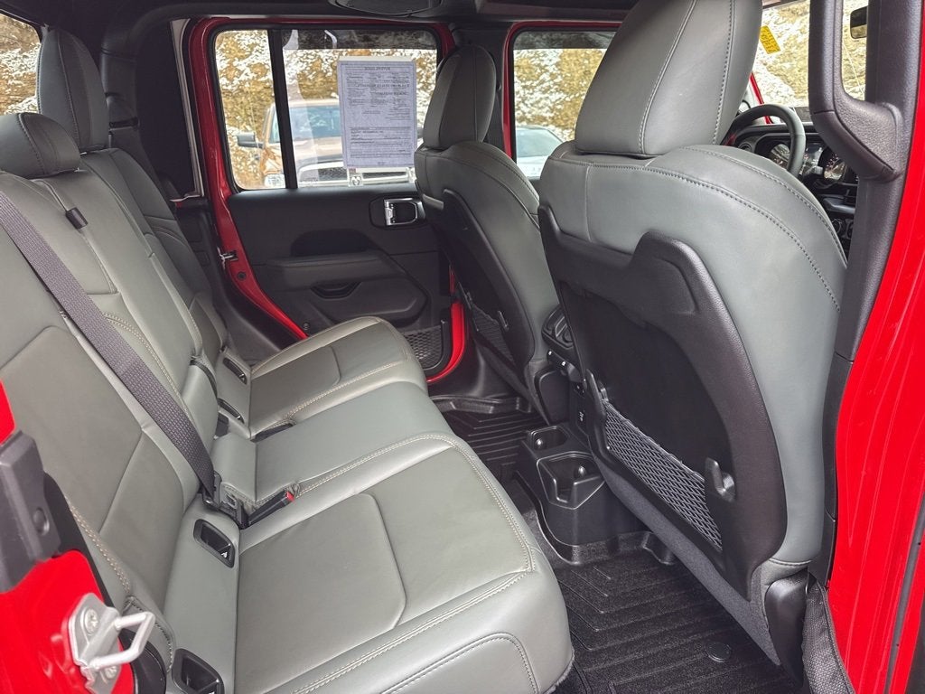 2025 Jeep Gladiator Mojave X