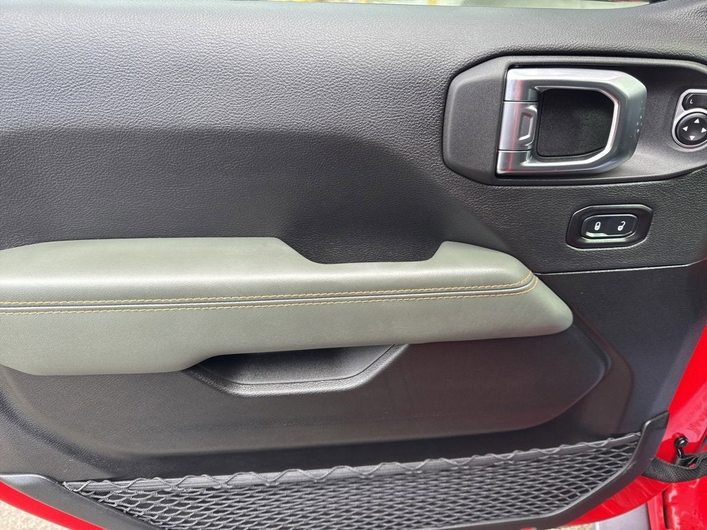 2025 Jeep Gladiator Mojave X