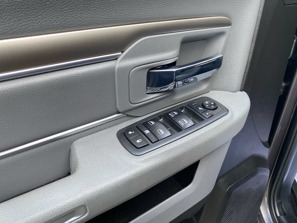 2019 RAM 1500 Classic Warlock Crew Cab 4x4 5'7" Box