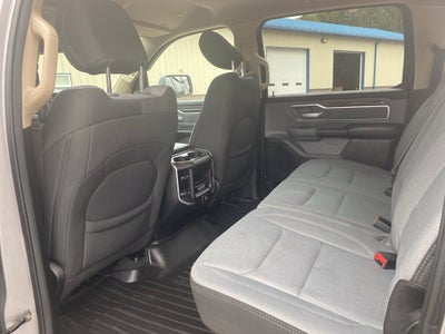 2020 RAM 1500 Big Horn Crew Cab 4x4 5'7" Box