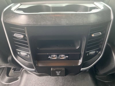 2020 RAM 1500 Big Horn Crew Cab 4x4 5'7" Box