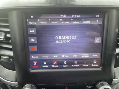 2020 RAM 1500 Big Horn Crew Cab 4x4 5'7" Box