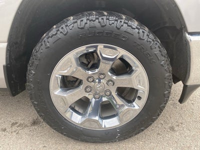 2020 RAM 1500 Big Horn Crew Cab 4x4 5'7" Box