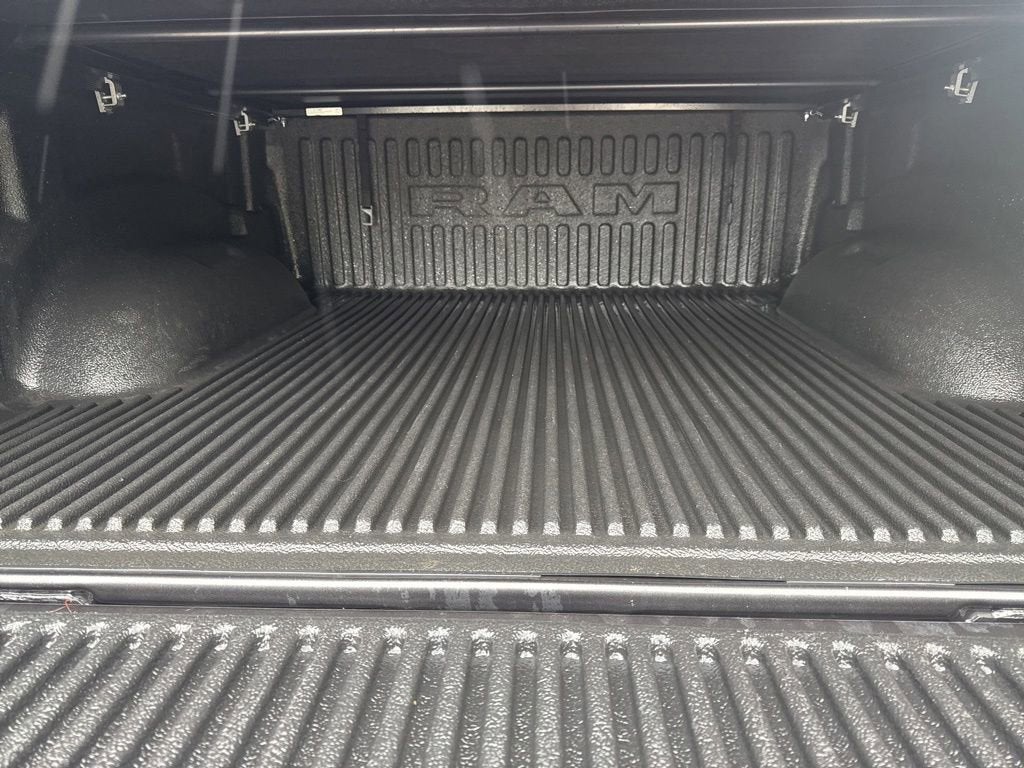 2023 RAM 1500 Laramie Crew Cab 4x4 5'7" Box