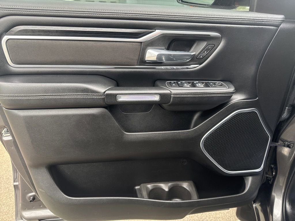 2023 RAM 1500 Laramie Crew Cab 4x4 5'7" Box