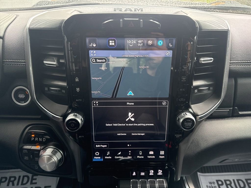 2023 RAM 1500 Laramie Crew Cab 4x4 5'7" Box
