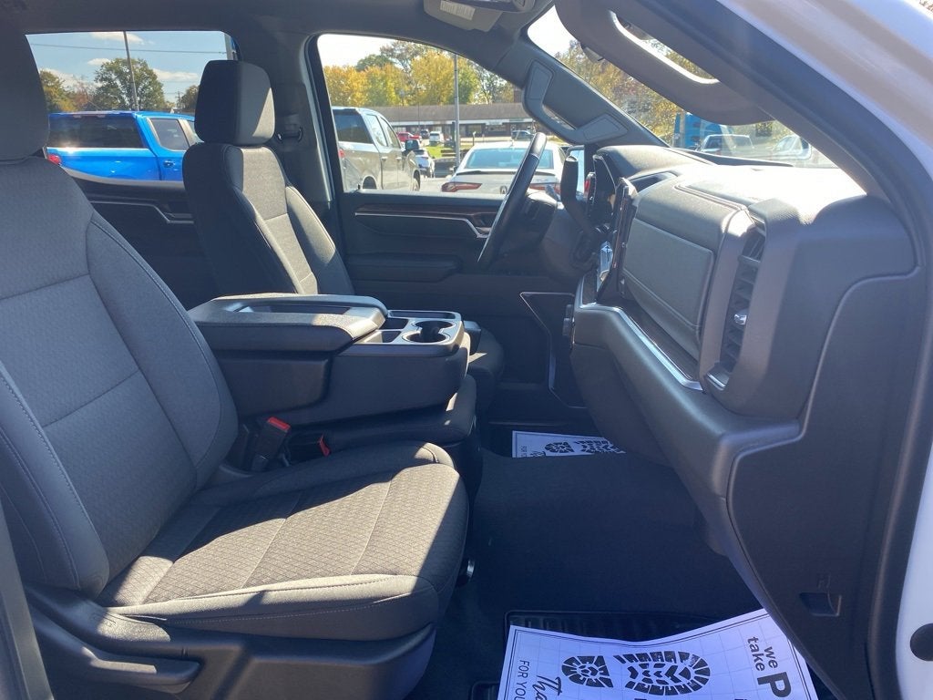 2022 Chevrolet Silverado 1500 LT (2FL)