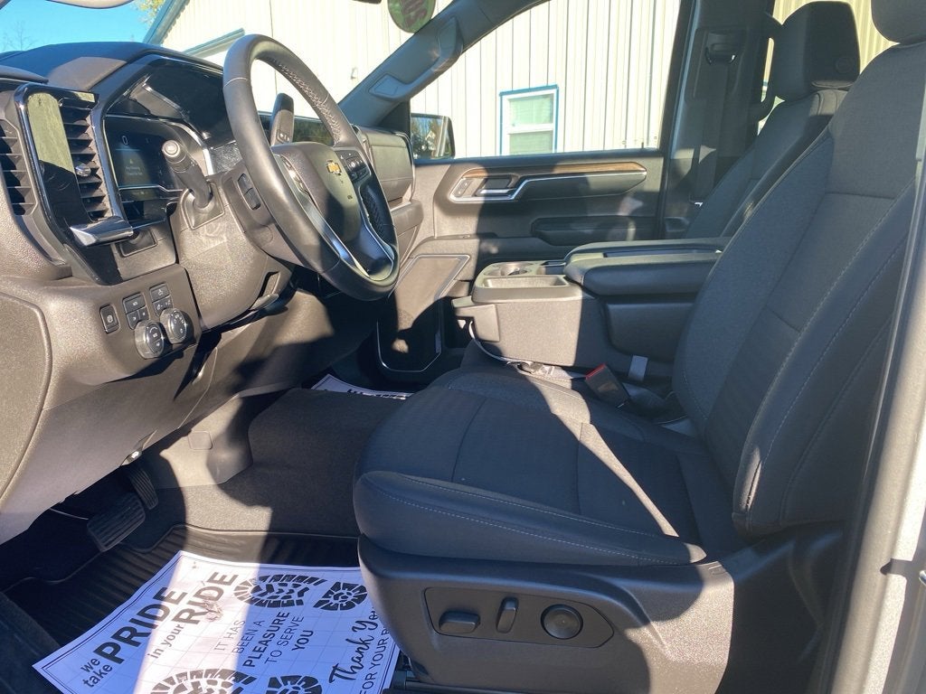 2024 Chevrolet Silverado 1500 LT (2FL)