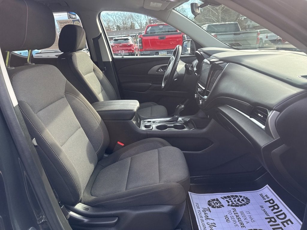 2020 Chevrolet Traverse LT Cloth