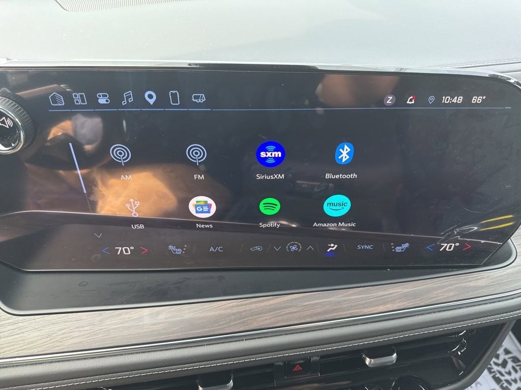 2025 Chevrolet Suburban LT