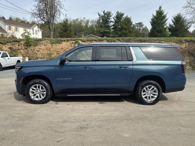 2025 Chevrolet Suburban LT