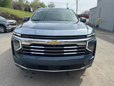 2025 Chevrolet Suburban LT