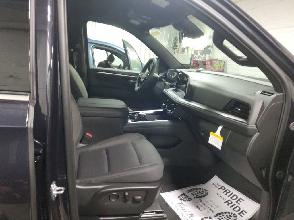 2025 Chevrolet Tahoe LS