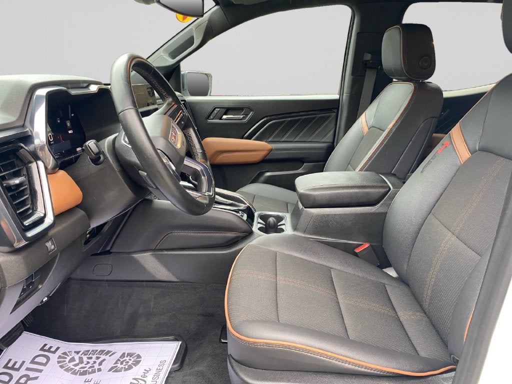 2024 GMC Canyon AT4