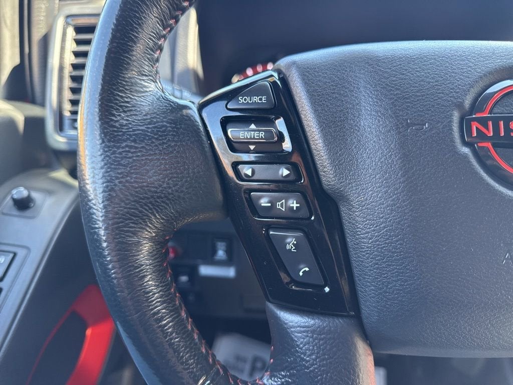 2022 Nissan Frontier Crew Cab PRO-4X 4x4