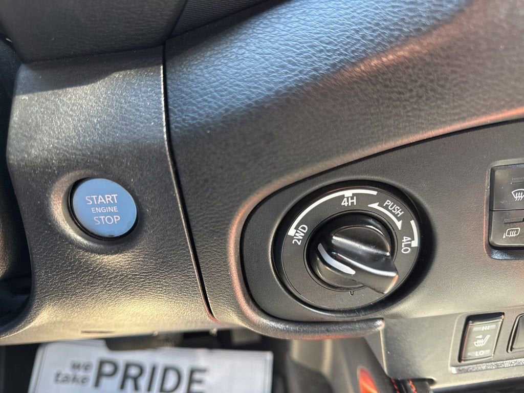 2022 Nissan Frontier Crew Cab PRO-4X 4x4