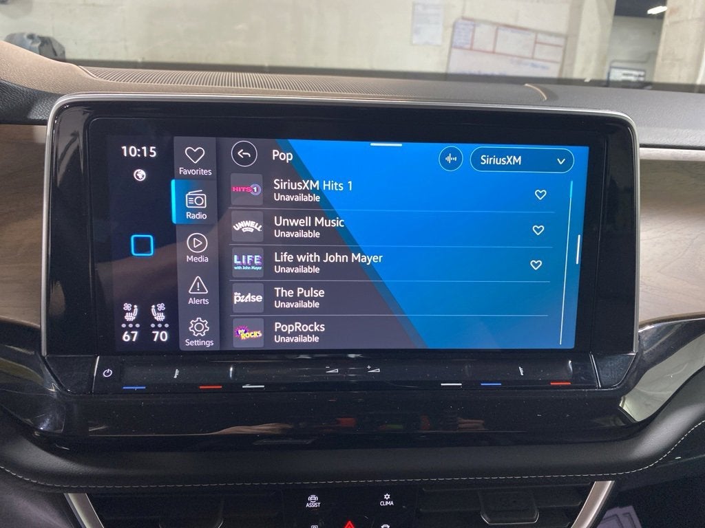 2025 Volkswagen Atlas 2.0T SE w/Technology