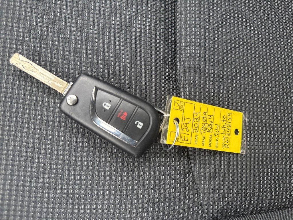 2024 Toyota RAV4 Hybrid LE