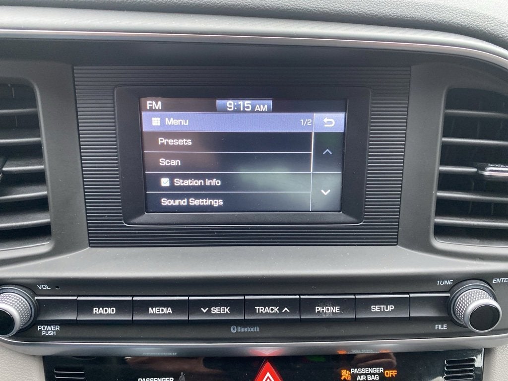 2020 Hyundai Elantra SE