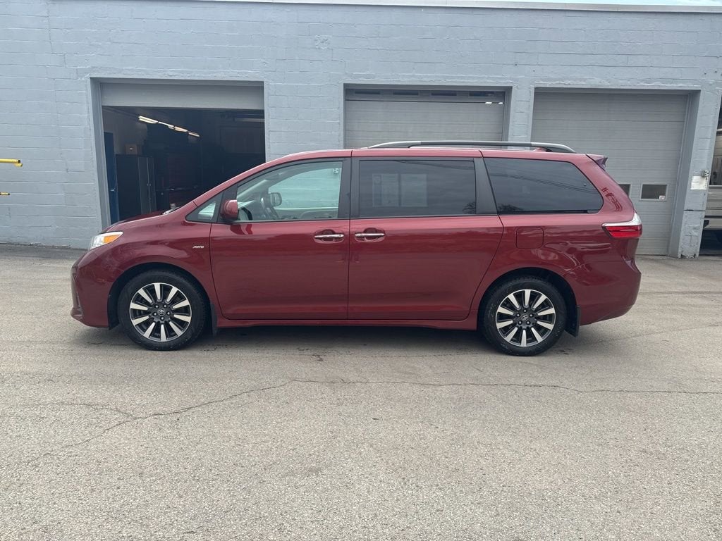2019 Toyota Sienna XLE Premium 7 Passenger