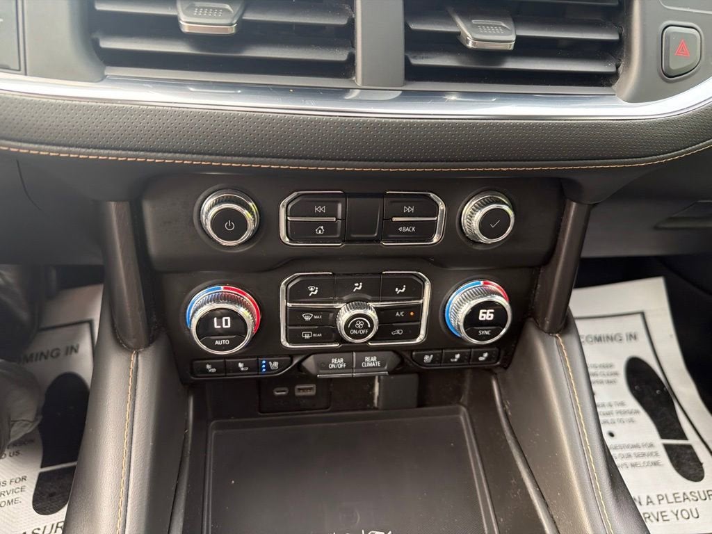 2023 GMC Yukon XL AT4