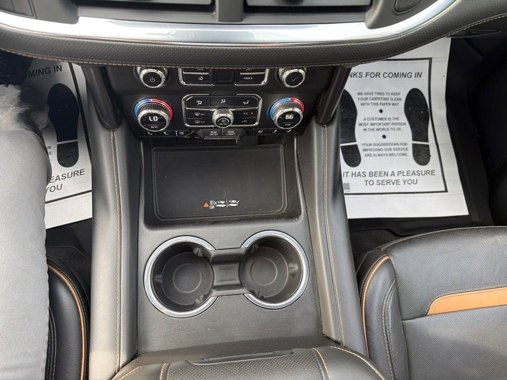 2023 GMC Yukon XL AT4