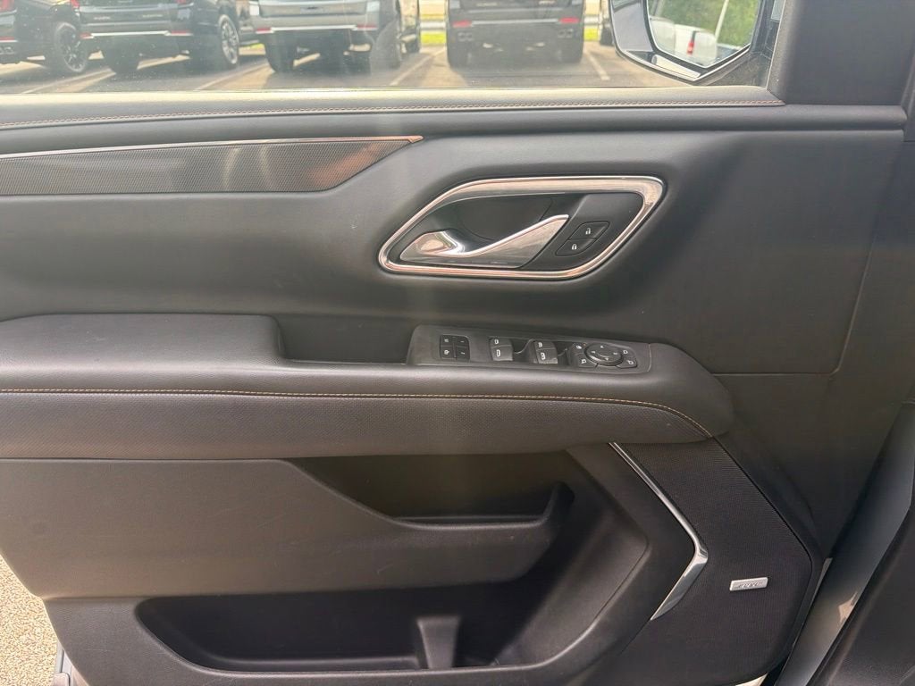 2023 GMC Yukon XL AT4