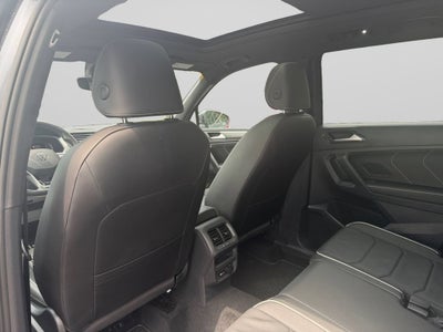 2022 Volkswagen Tiguan SEL R-Line