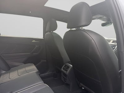 2022 Volkswagen Tiguan SEL R-Line