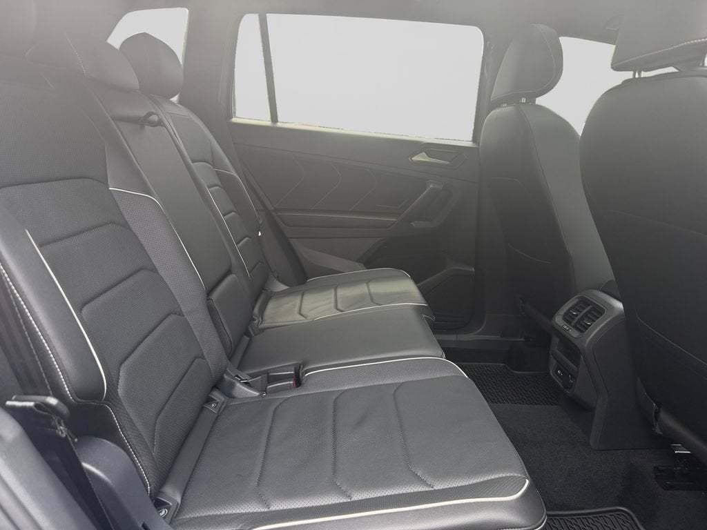 2022 Volkswagen Tiguan SEL R-Line