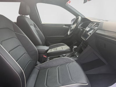 2022 Volkswagen Tiguan SEL R-Line