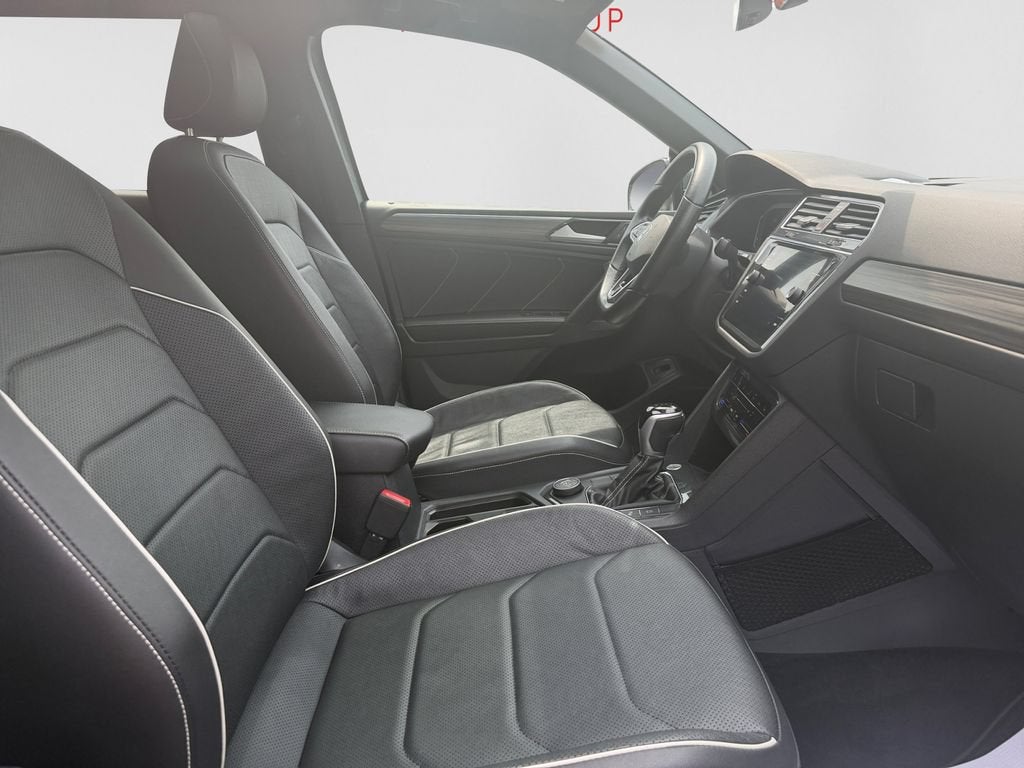 2022 Volkswagen Tiguan SEL R-Line
