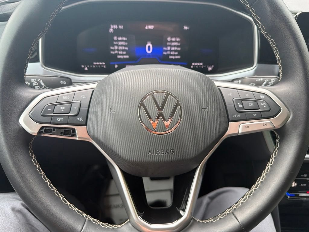 2025 Volkswagen Taos 1.5T SE