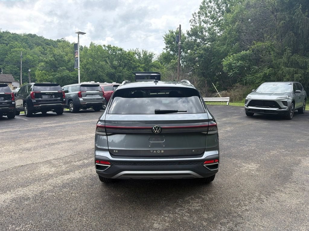 2025 Volkswagen Taos 1.5T SE