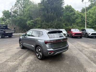 2025 Volkswagen Taos 1.5T SE