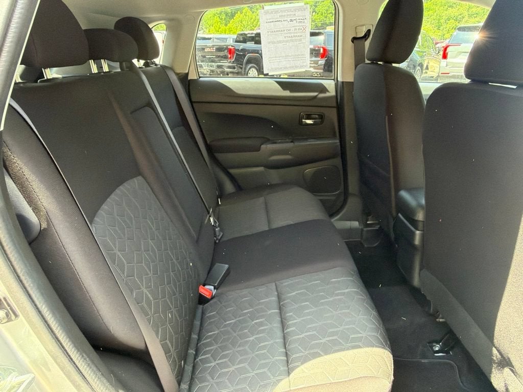 2025 Mitsubishi Outlander Sport S